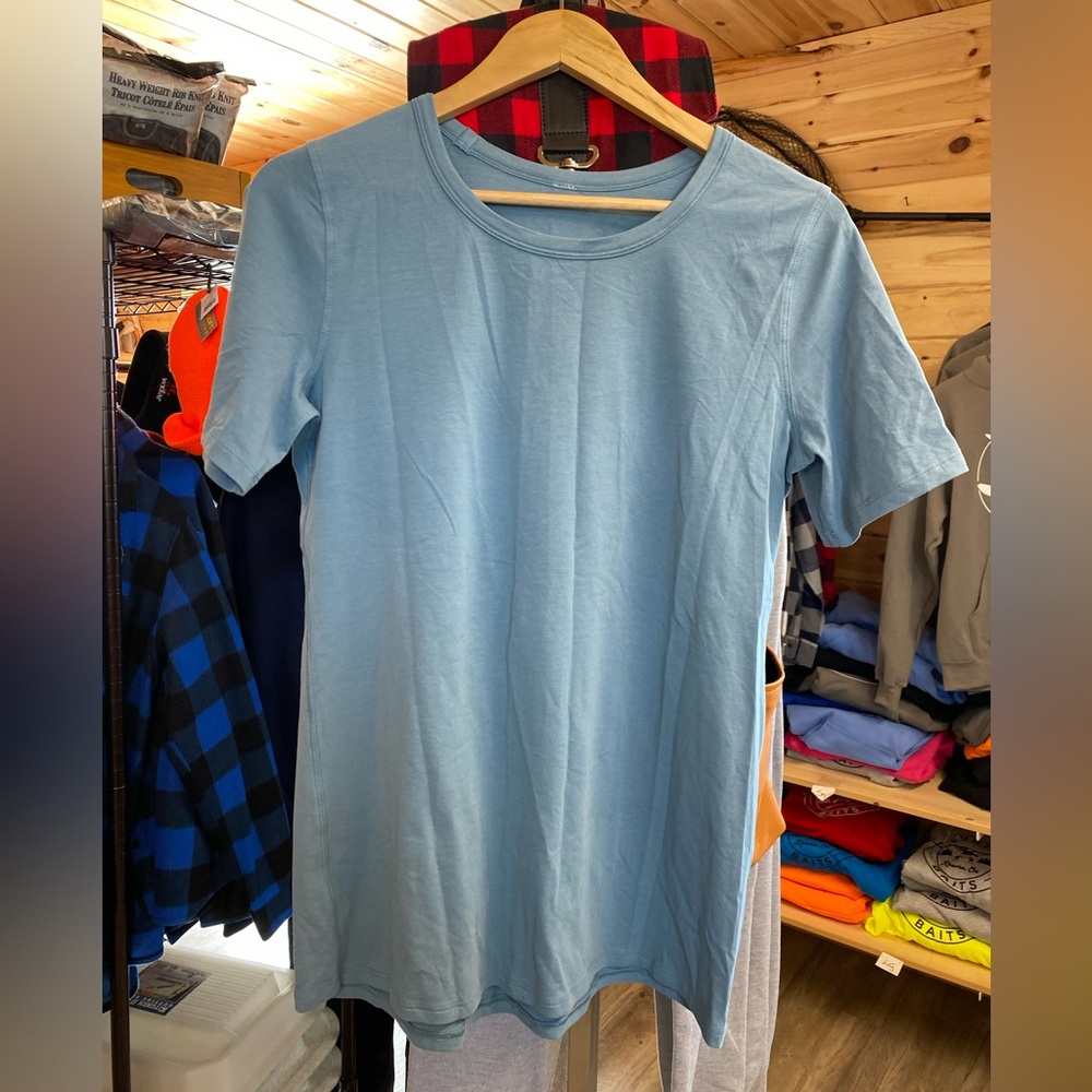 Lululemon love short sleeve tee shirt size 8 or 10